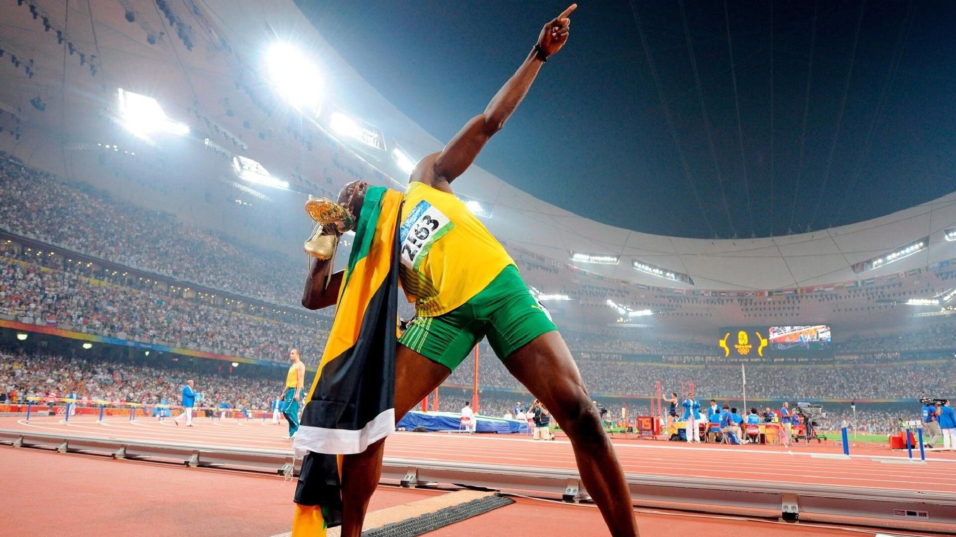 开云体育APP-英超：热刺4-2爆冷击败利物浦，孙兴慜精彩表现，热刺完胜利兹联 孙兴慜百球里程碑